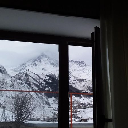 Отель Cozy House Kazbegi Экстерьер фото